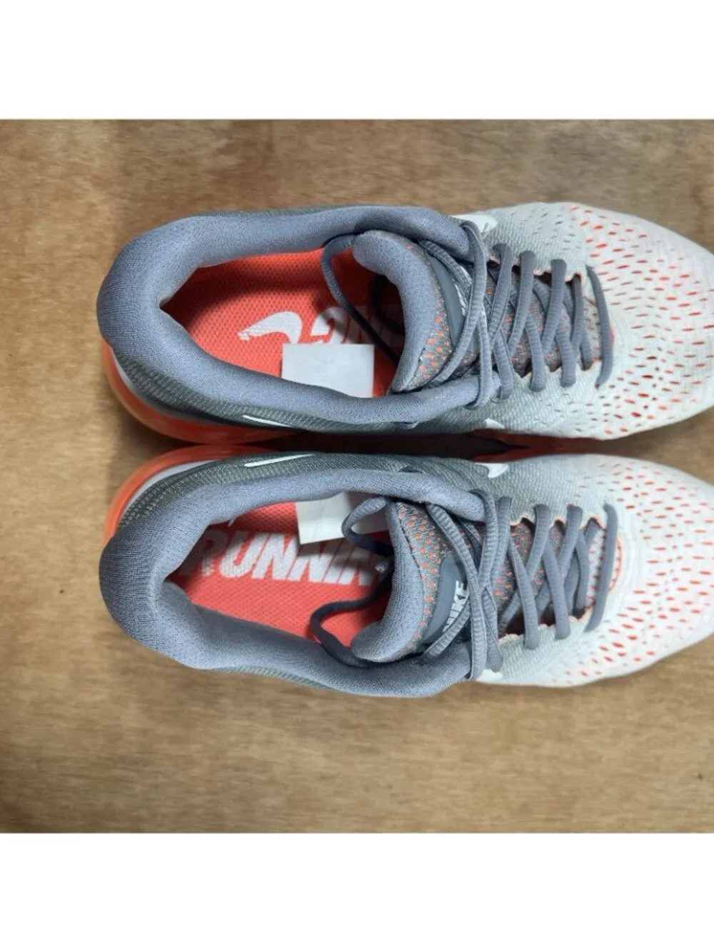 Nike Air Max 2017 Wolf Grey Bright Crimson Running Shoes Women's Size 8.5